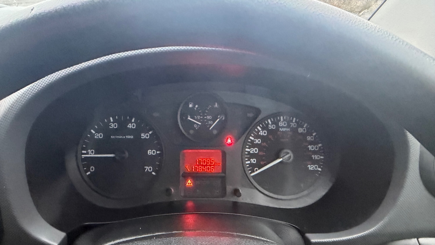 Used Peugeot Partner 2017 for sale - 77001254: Photo 8