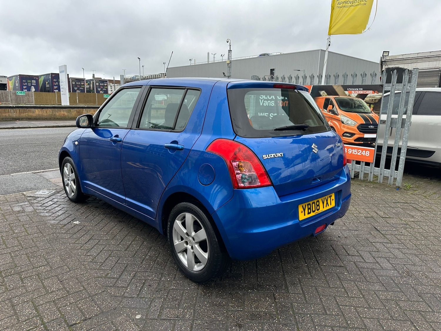 Used Suzuki Swift 2008 for sale - 76918408: Photo 3