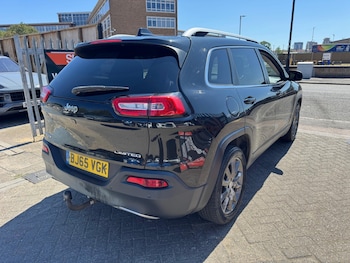 Used Jeep Cherokee 2015 for sale - 79331838: Photo