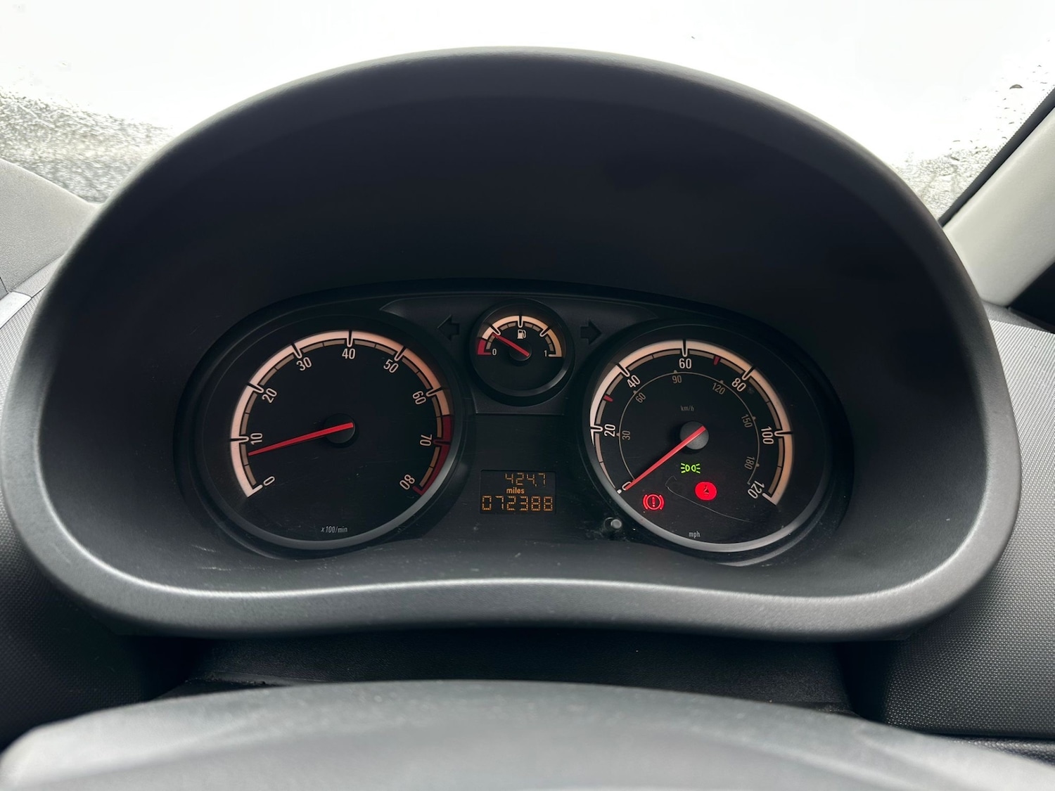 Used Vauxhall Corsa 2012 for sale - 77717823: Photo 8