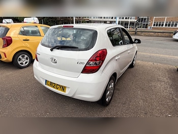Used Hyundai i20 2012 for sale - 78502781: Photo