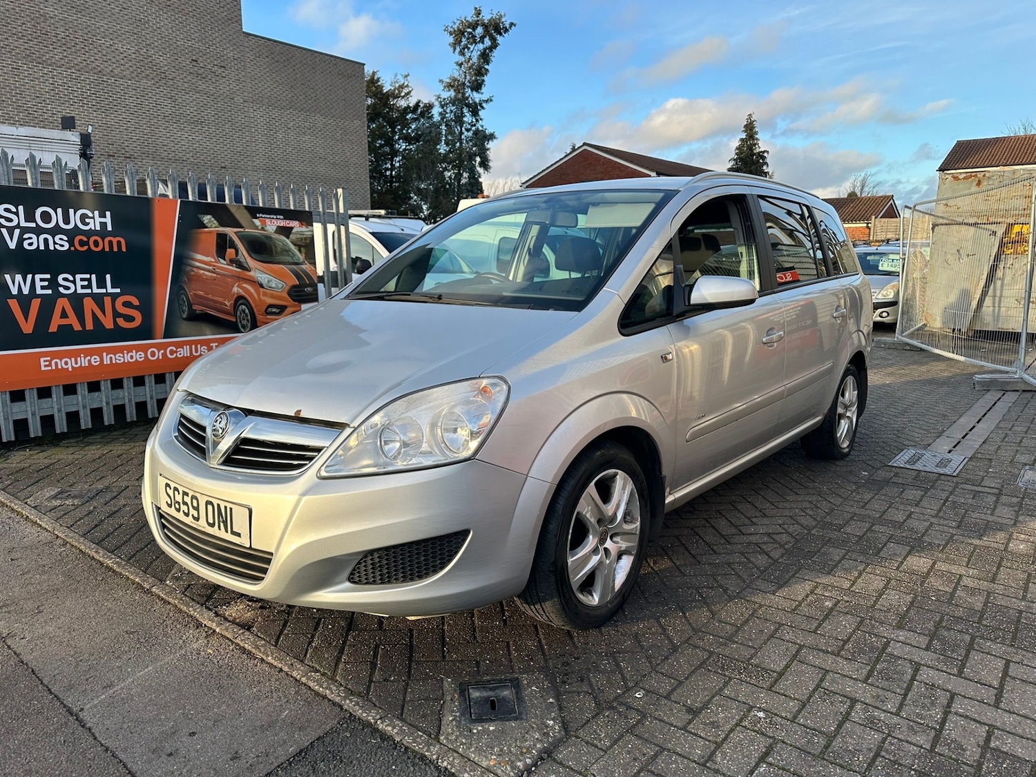 Used Vauxhall Zafira 2009 for sale - 77224875: Photo 2