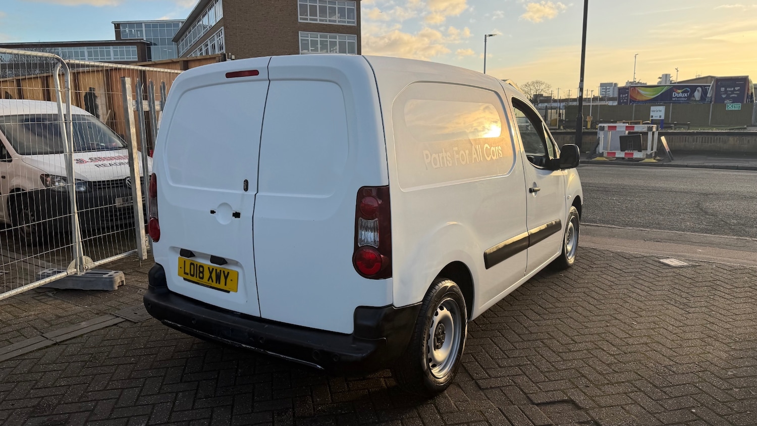 Used Peugeot Partner 2018 for sale - 77127587: Photo 4