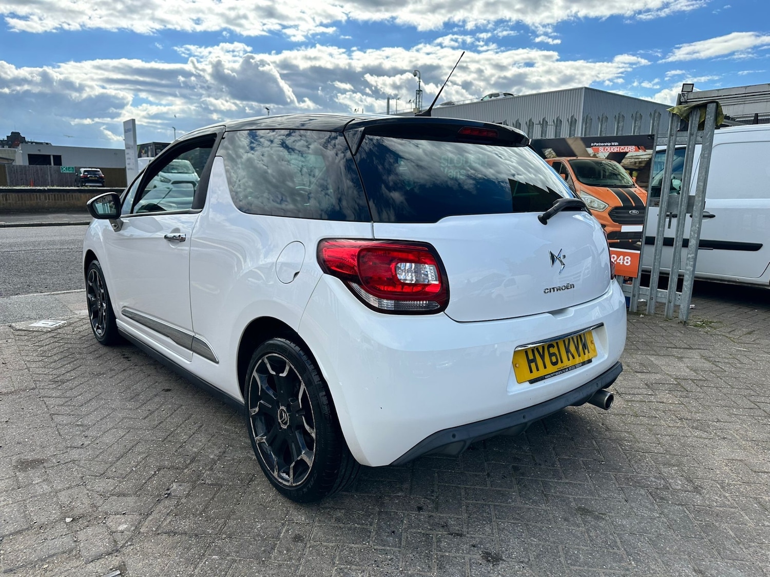 Used Citroen DS3 2011 for sale - 78081166: Photo 3