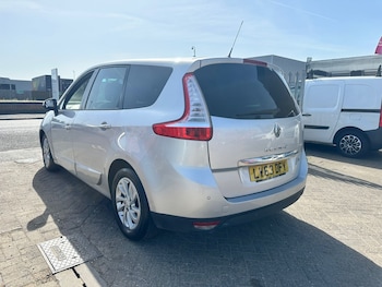 Used Renault Grand Scenic 2013 for sale - 78165990: Photo