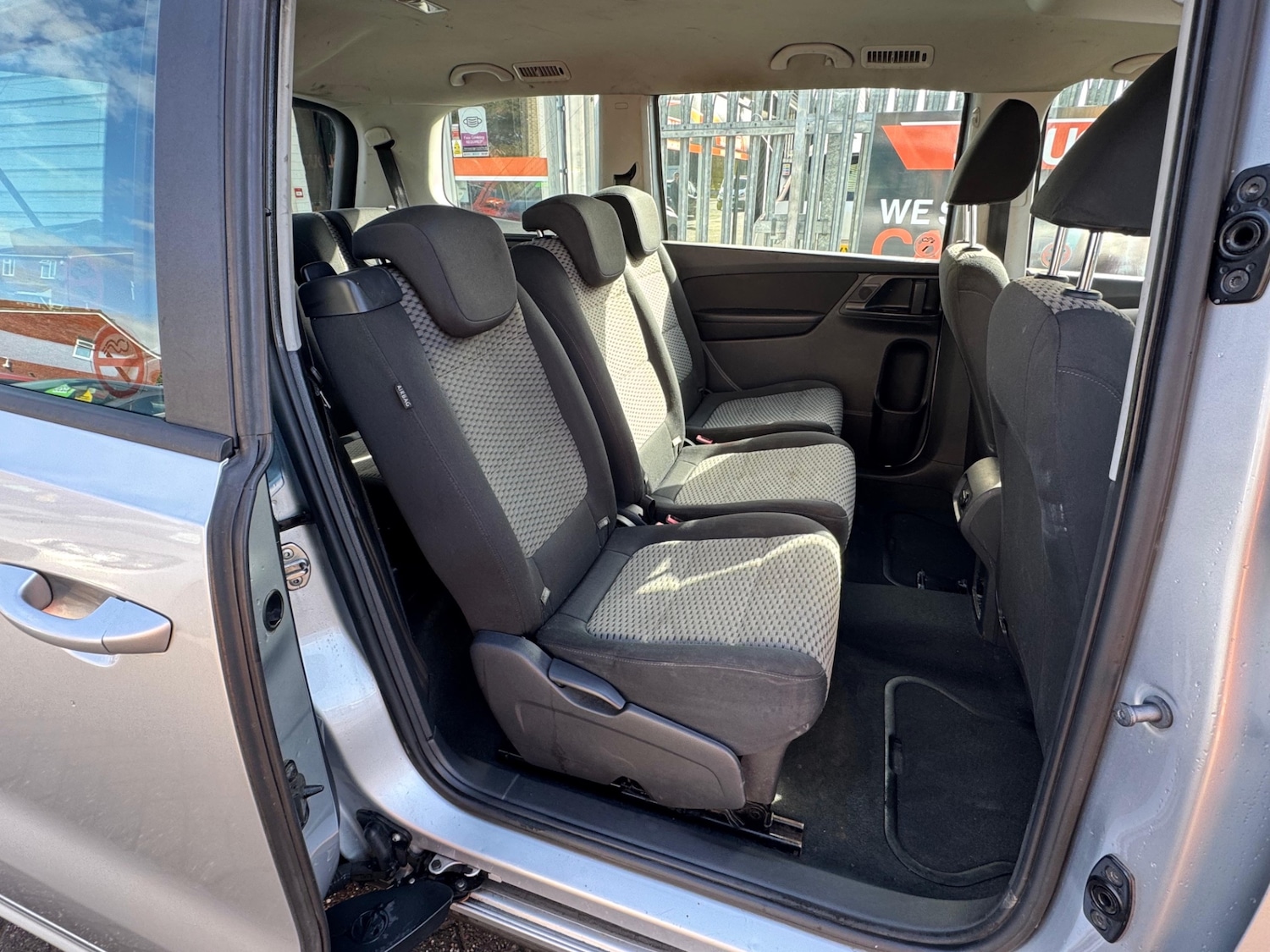 Used Volkswagen Sharan 2014 for sale - 76058242: Photo 6