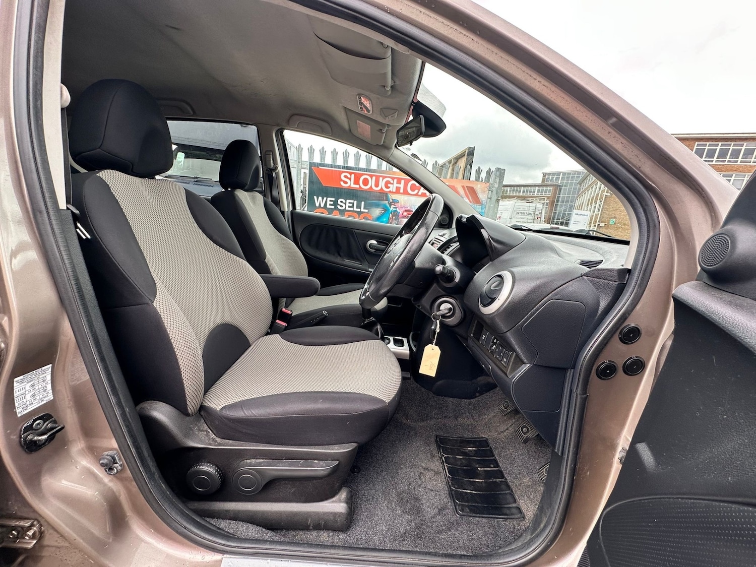 Used Nissan Note 2011 for sale - 78131881: Photo 6