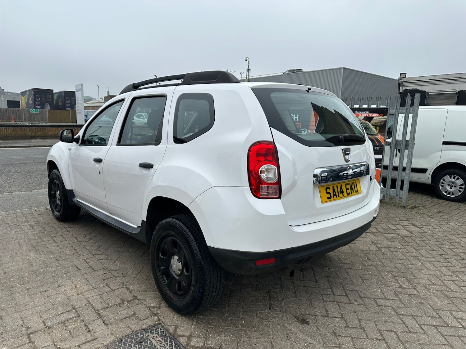 Used Dacia Duster 2014 for sale - 77743033: Photo 3