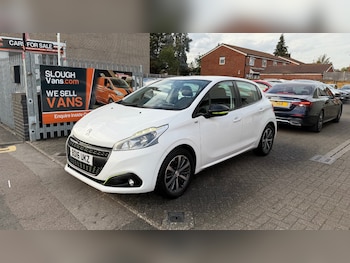 Used Peugeot 208 2016 for sale - 76134350: Photo 2