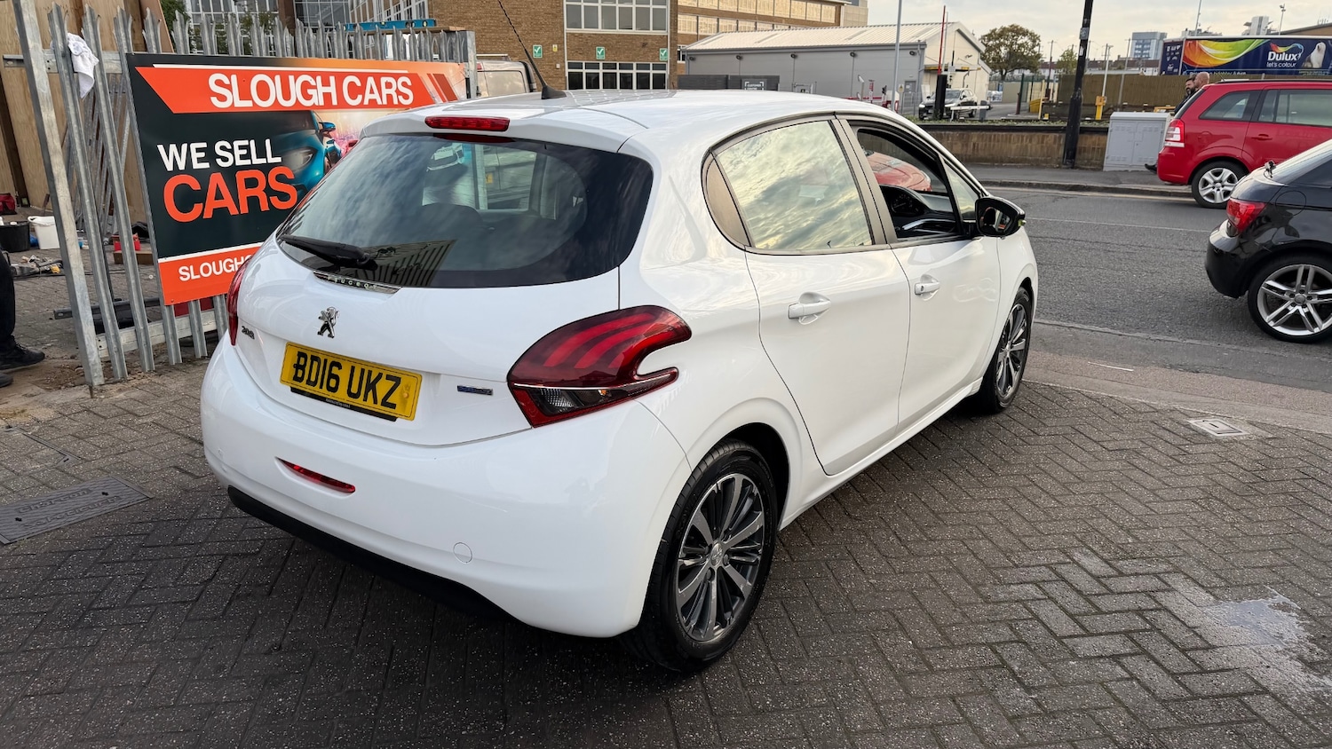 Used Peugeot 208 2016 for sale - 76134350: Photo 4