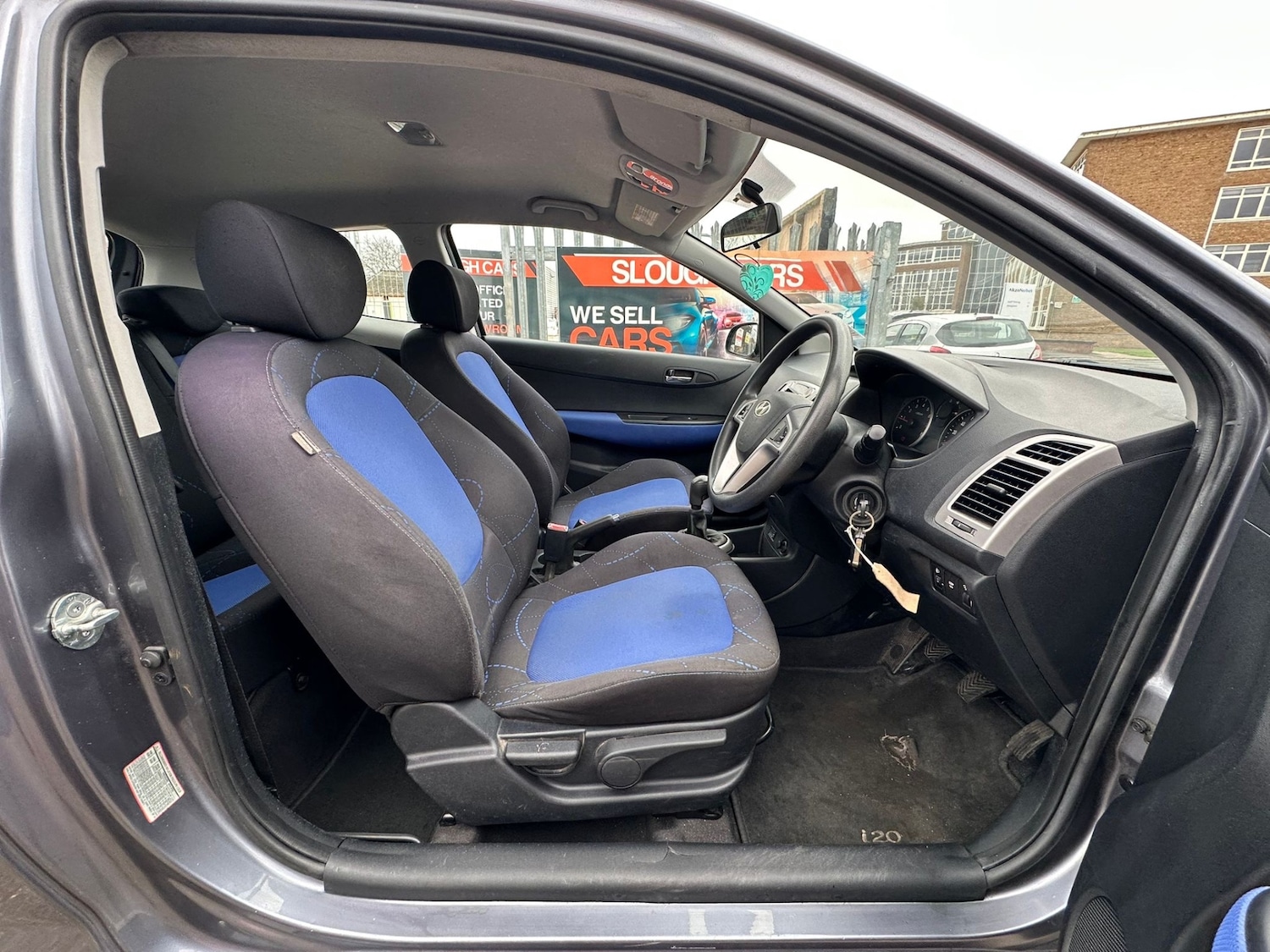 Used Hyundai i20 2009 for sale - 77629709: Photo 6