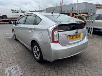 Used Toyota Prius  for sale - 74841900: Photo