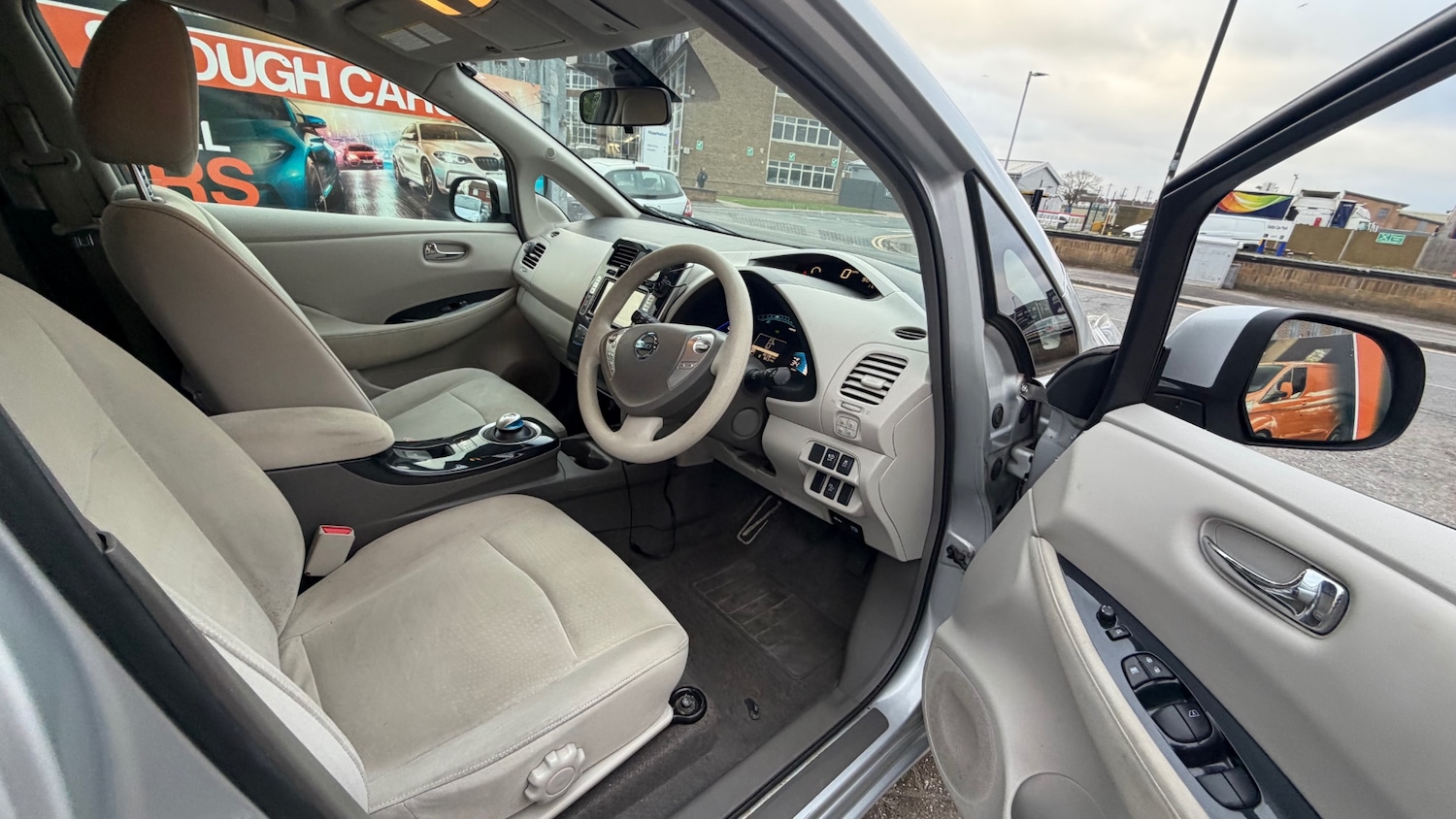 Used Nissan Leaf 2011 for sale - 78010958: Photo 6