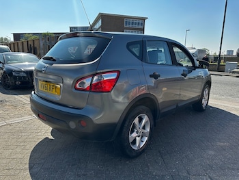 Used Nissan Qashqai 2011 for sale - 78353007: Photo