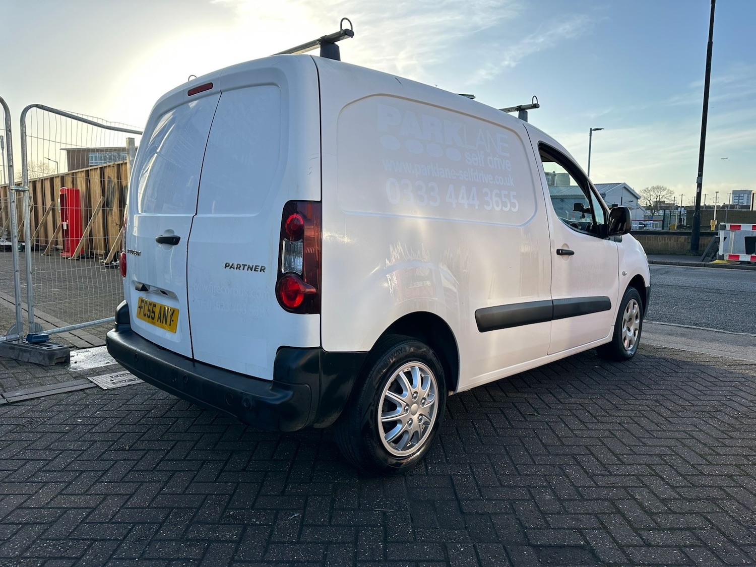 Used Peugeot Partner 2017 for sale - 77316549: Photo 4