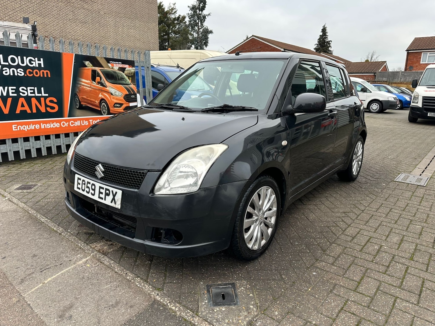 Used Suzuki Swift 2009 for sale - 77061625: Photo 2