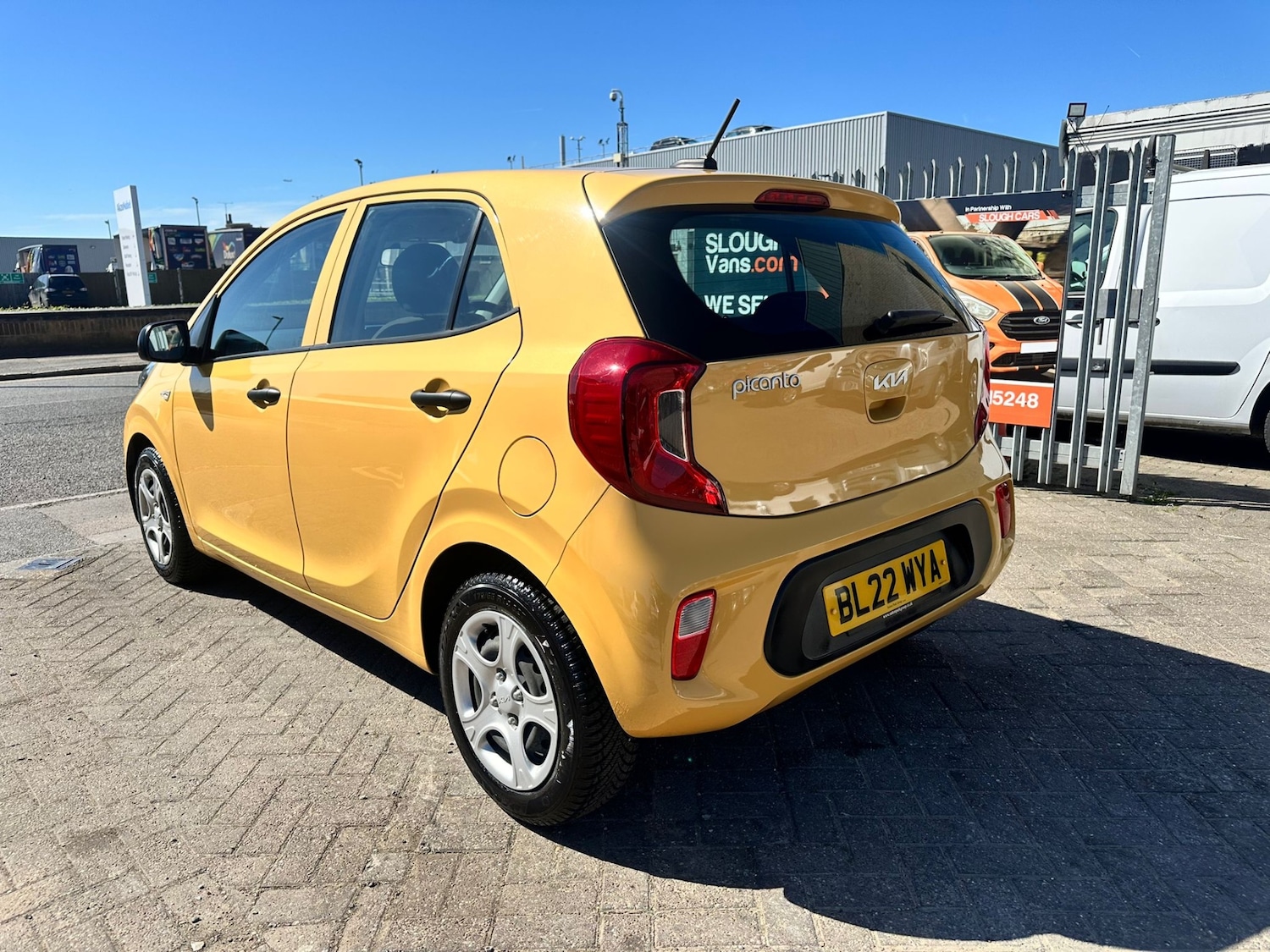 Used Kia Picanto 2022 for sale - 78150378: Photo 3