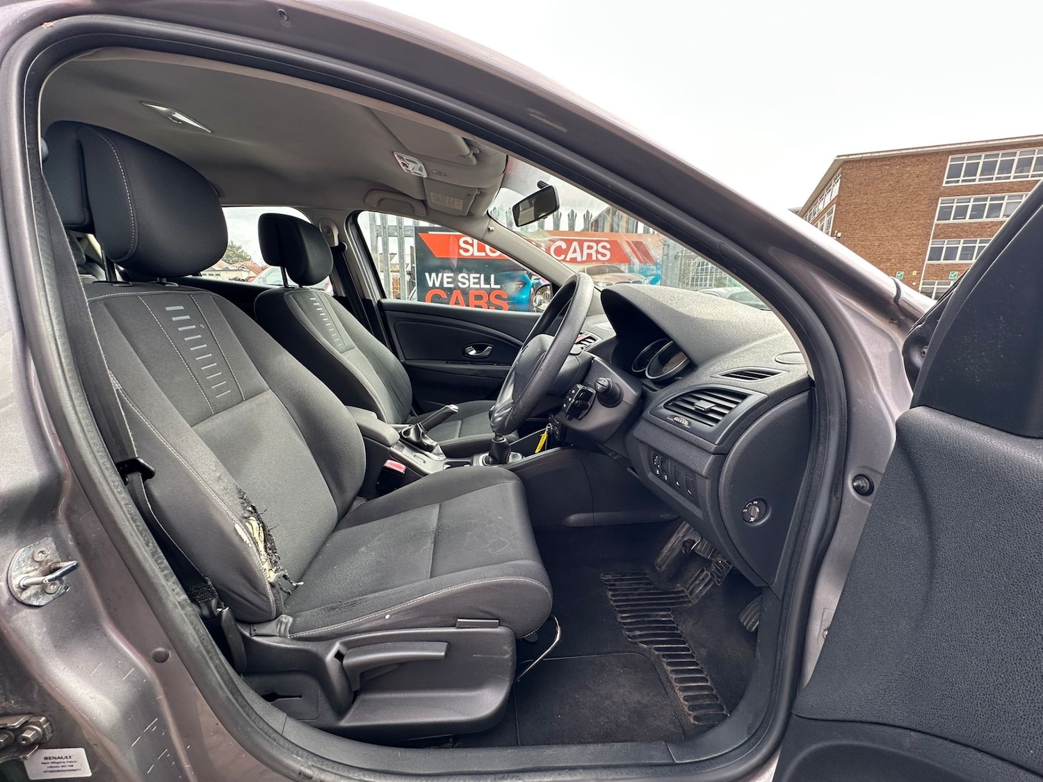 Used Renault Megane 2010 for sale - 77901541: Photo 6