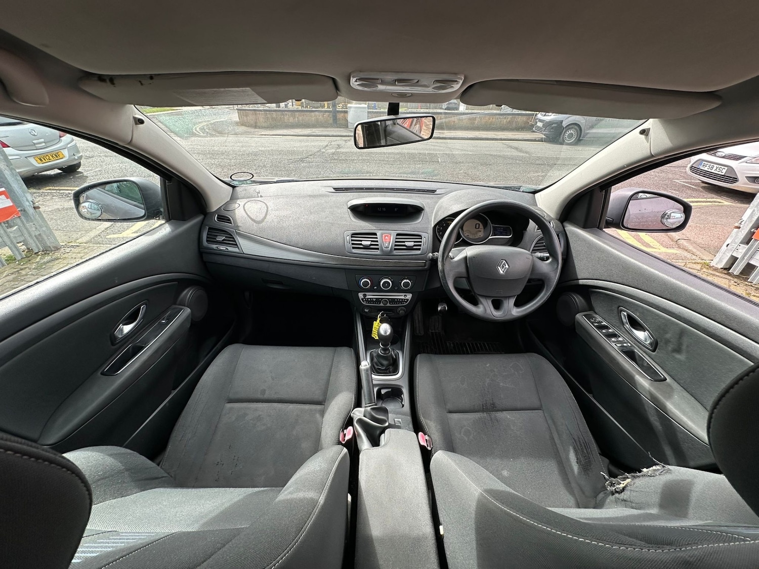 Used Renault Megane 2010 for sale - 77901541: Photo 7