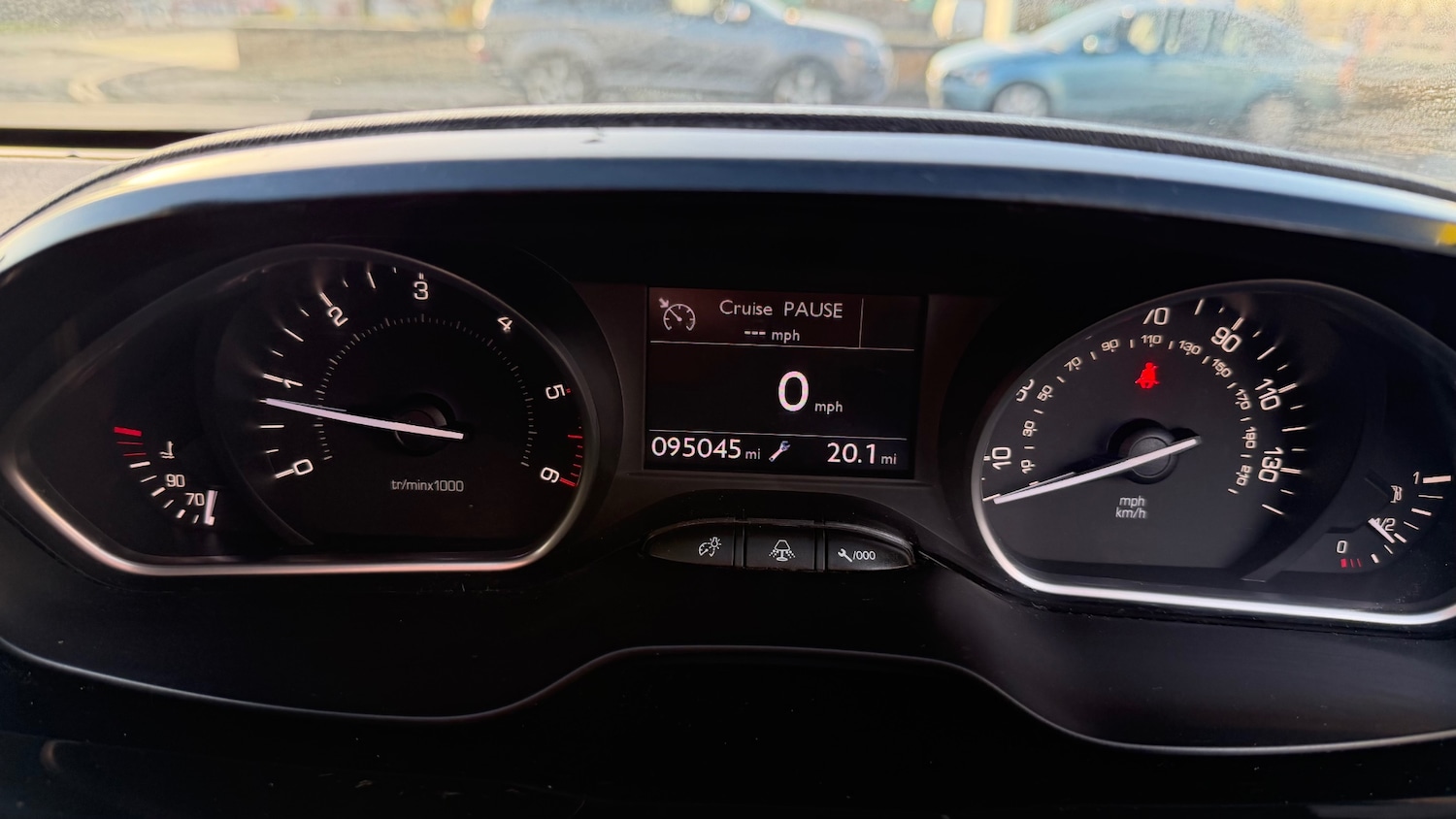 Used Peugeot 208 2012 for sale - 76892381: Photo 8