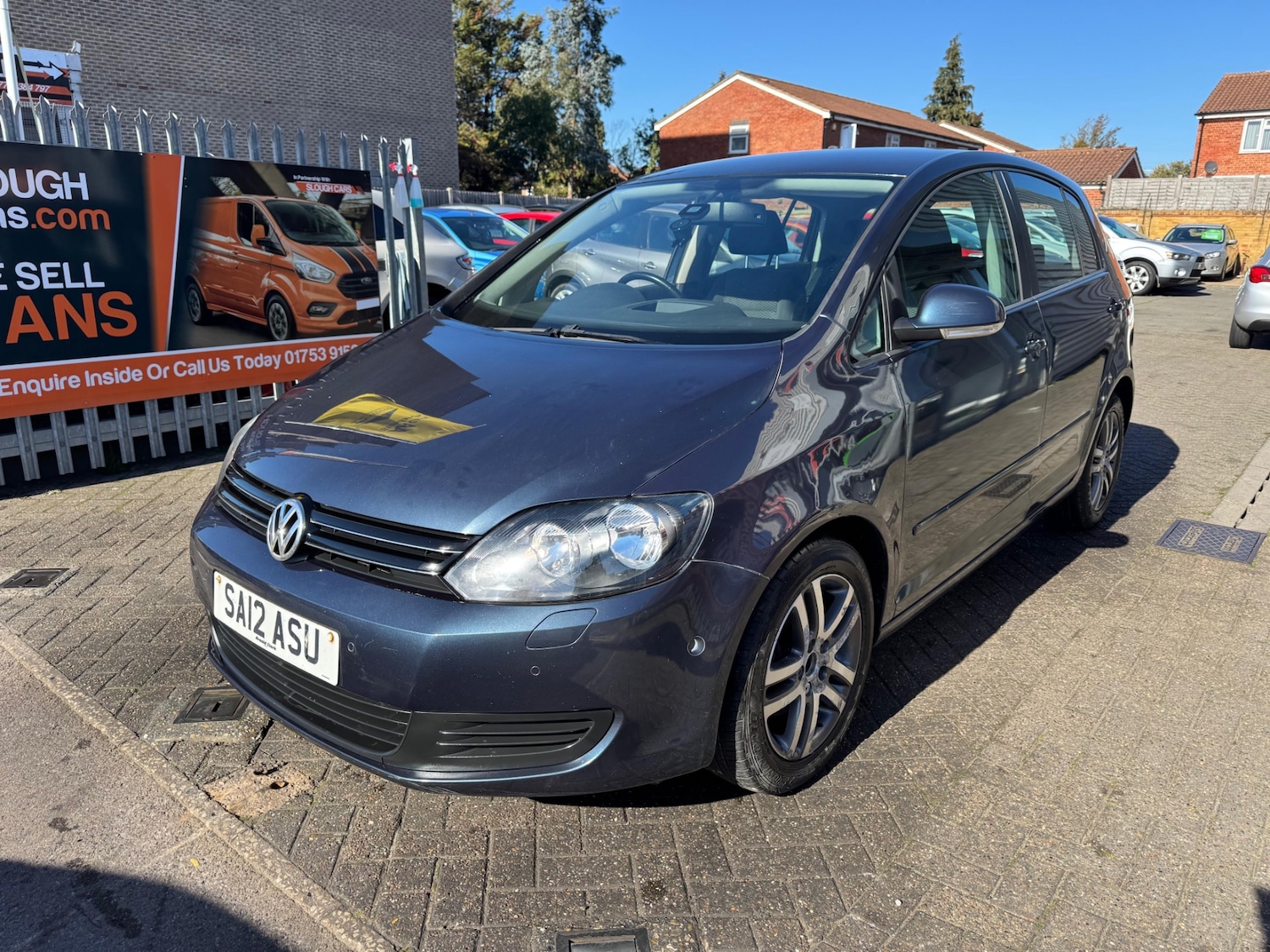 Used Volkswagen Golf Plus 2012 for sale - 76192130: Photo 2