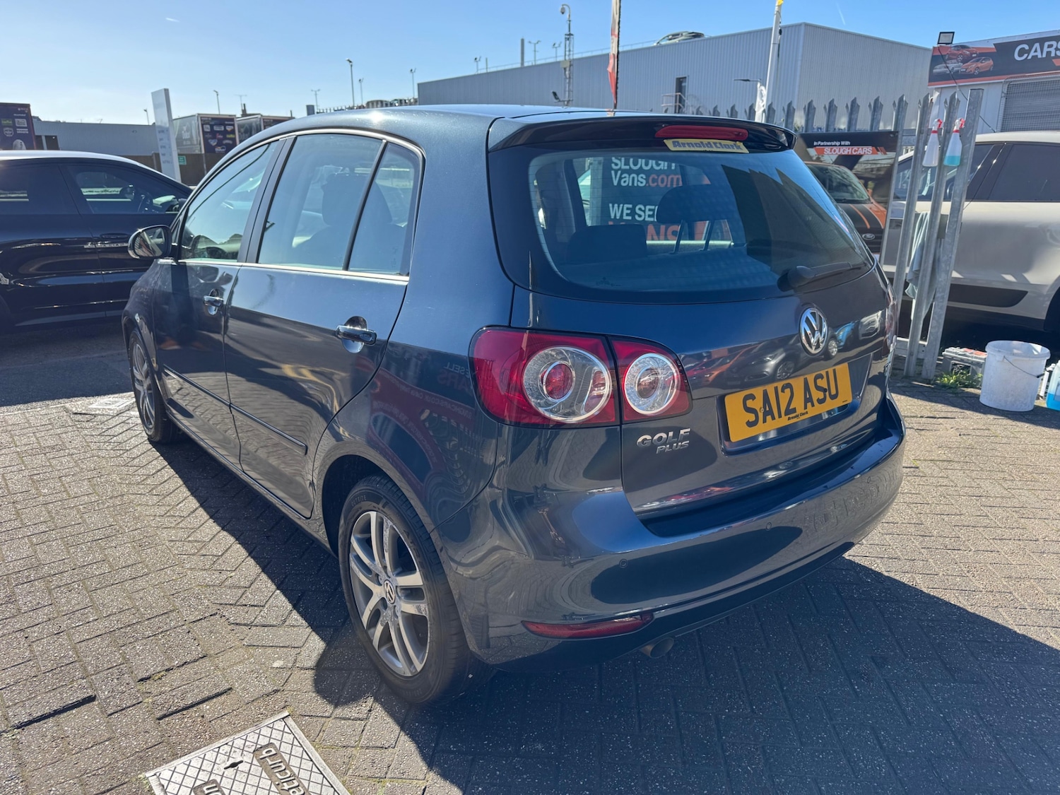 Used Volkswagen Golf Plus 2012 for sale - 76192130: Photo 3