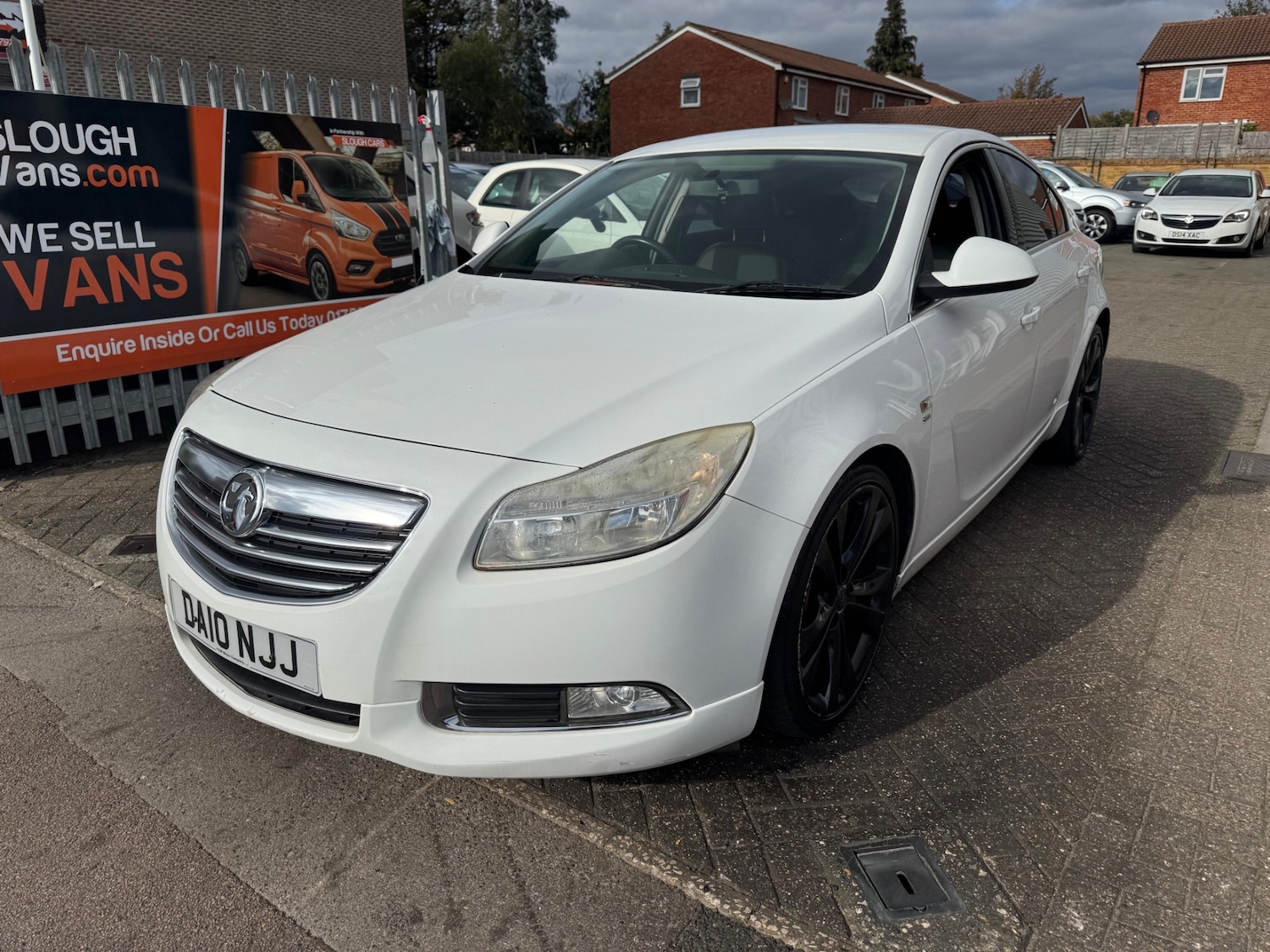 Used Vauxhall Insignia 2010 for sale - 76195878: Photo 2
