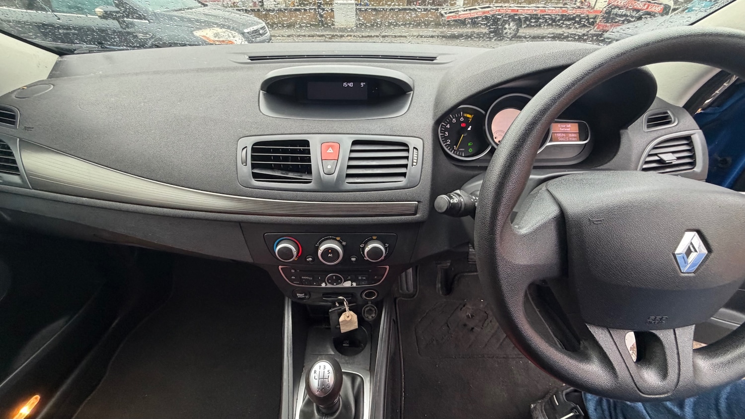 Used Renault Megane 2011 for sale - 77461879: Photo 7