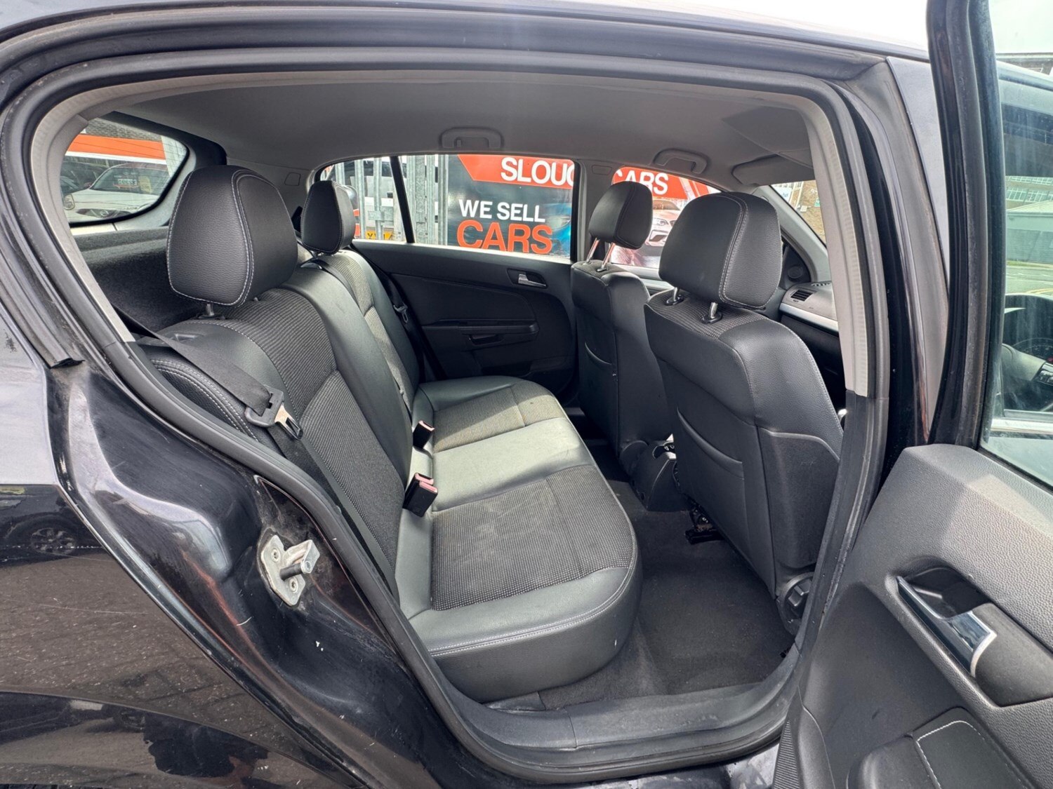 Vauxhall Astra 2008 (57) - 1.8i VVT Design 5dr Auto - Image 5