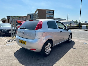 Used Fiat Punto 2015 for sale - 78971649: Photo
