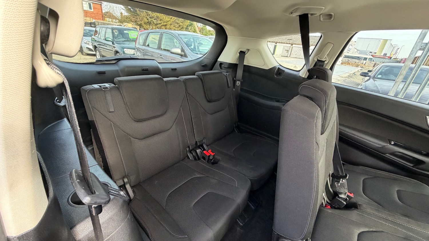 Used Ford S-Max 2017 for sale - 77963651: Photo 5