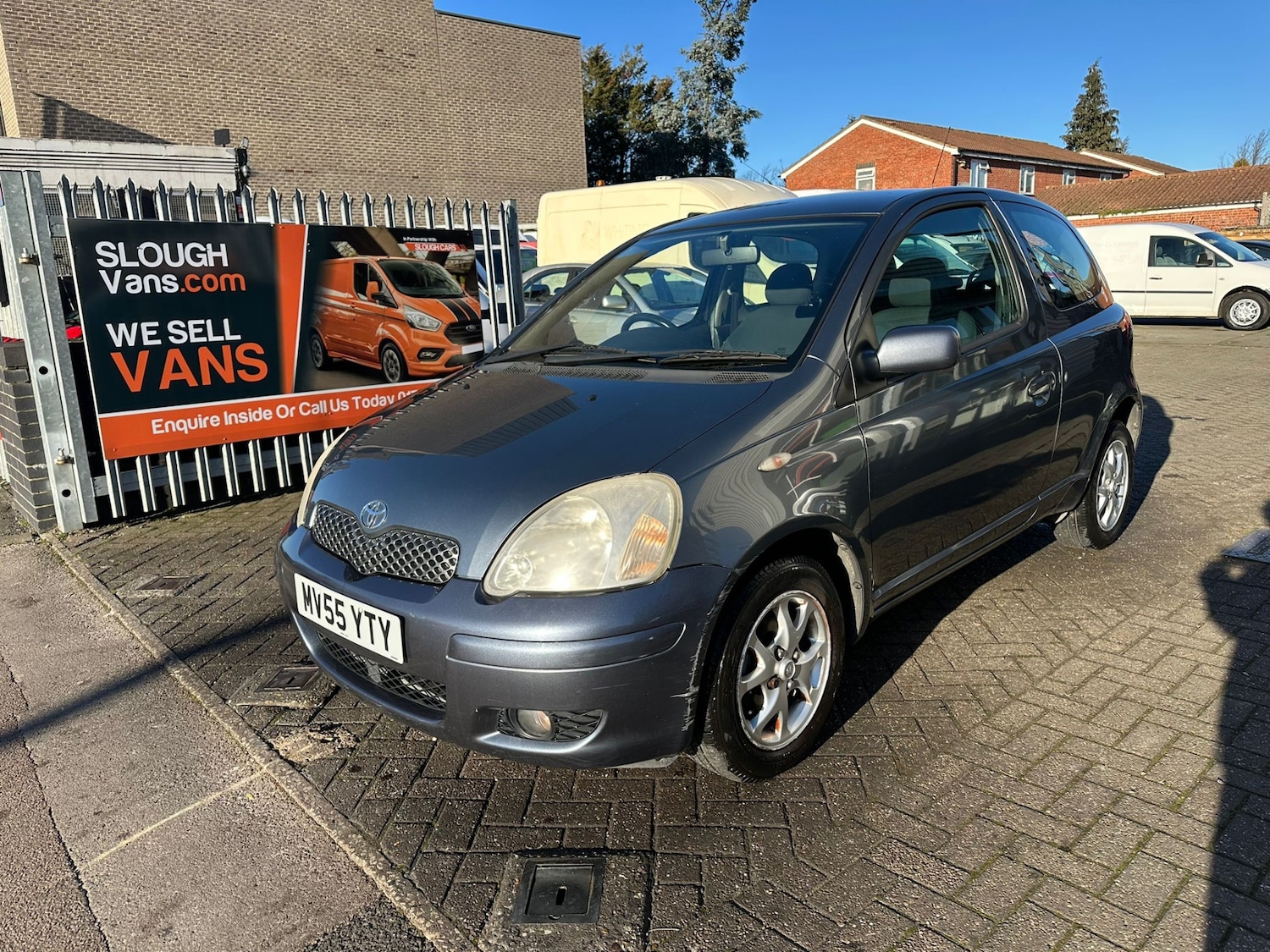 Used Toyota Yaris 2005 for sale - 77094339: Photo 2