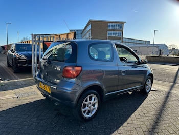 Used Toyota Yaris 2005 for sale - 77094339: Photo