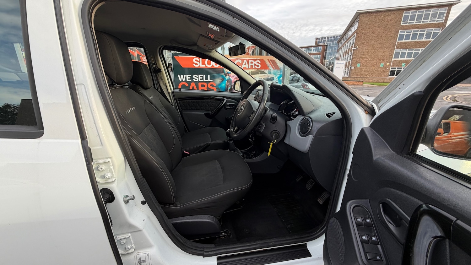 Used Dacia Duster 2015 for sale - 76568252: Photo 6
