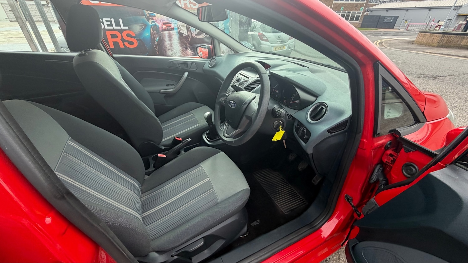 Used Ford Fiesta 2010 for sale - 78077780: Photo 6