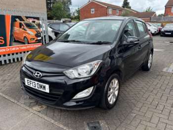 Used Hyundai i20 2013 for sale - 74890900: Photo