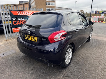 Used Peugeot 208 2015 for sale - 76275187: Photo 4