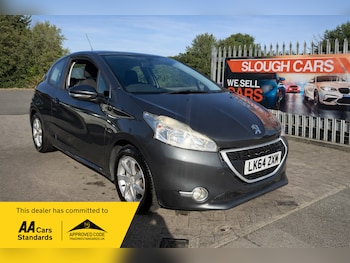 Used Peugeot 208 2014 for sale - 77917678: Photo