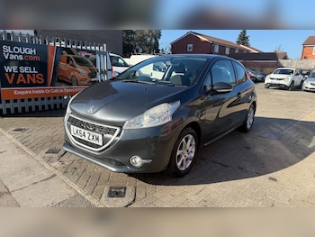 Used Peugeot 208 2014 for sale - 77917678: Photo