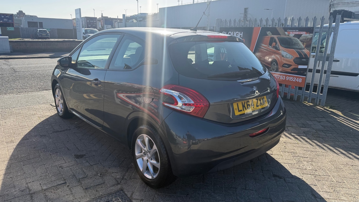 Used Peugeot 208 2014 for sale - 77917678: Photo 3