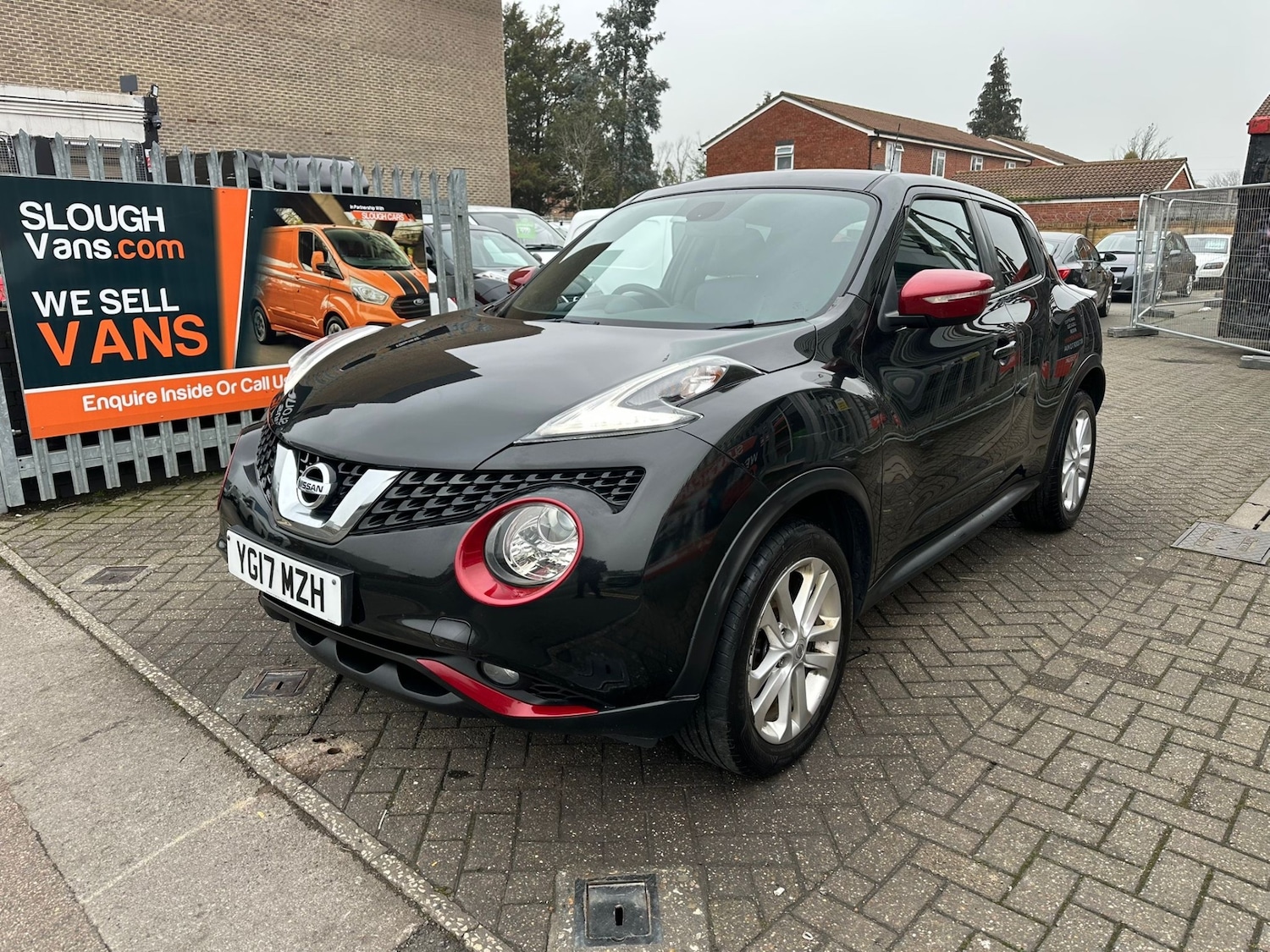 Used Nissan Juke 2017 for sale - 77323719: Photo 2