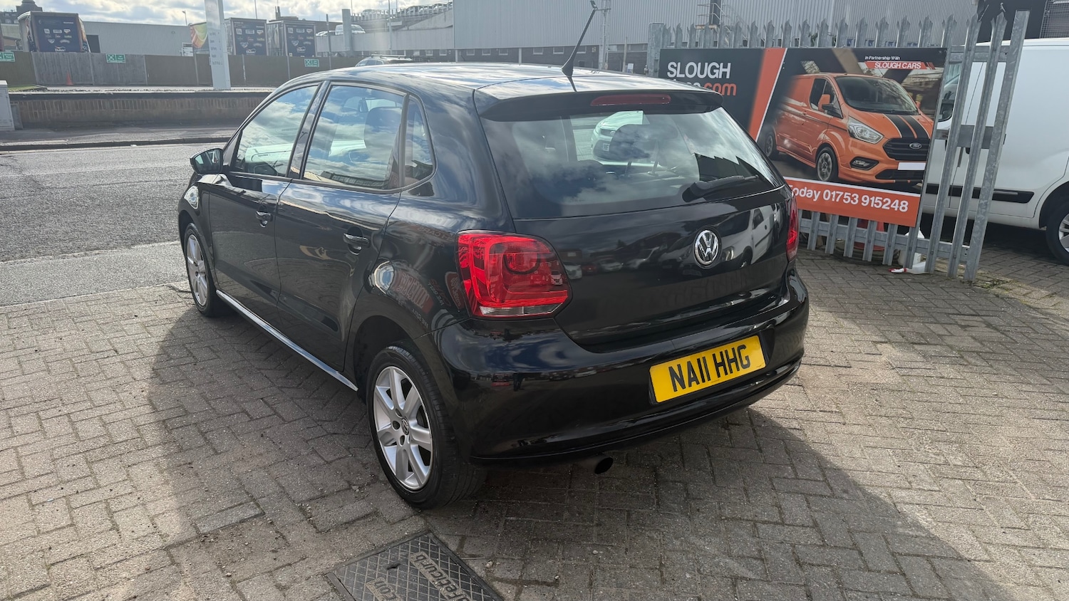 Used Volkswagen Polo 2011 for sale - 77819475: Photo 3