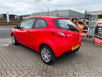 Used Mazda Mazda2 2010 for sale - 78592520: Photo