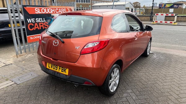 Used Mazda Mazda2 2009 for sale - 76275200: Photo 4