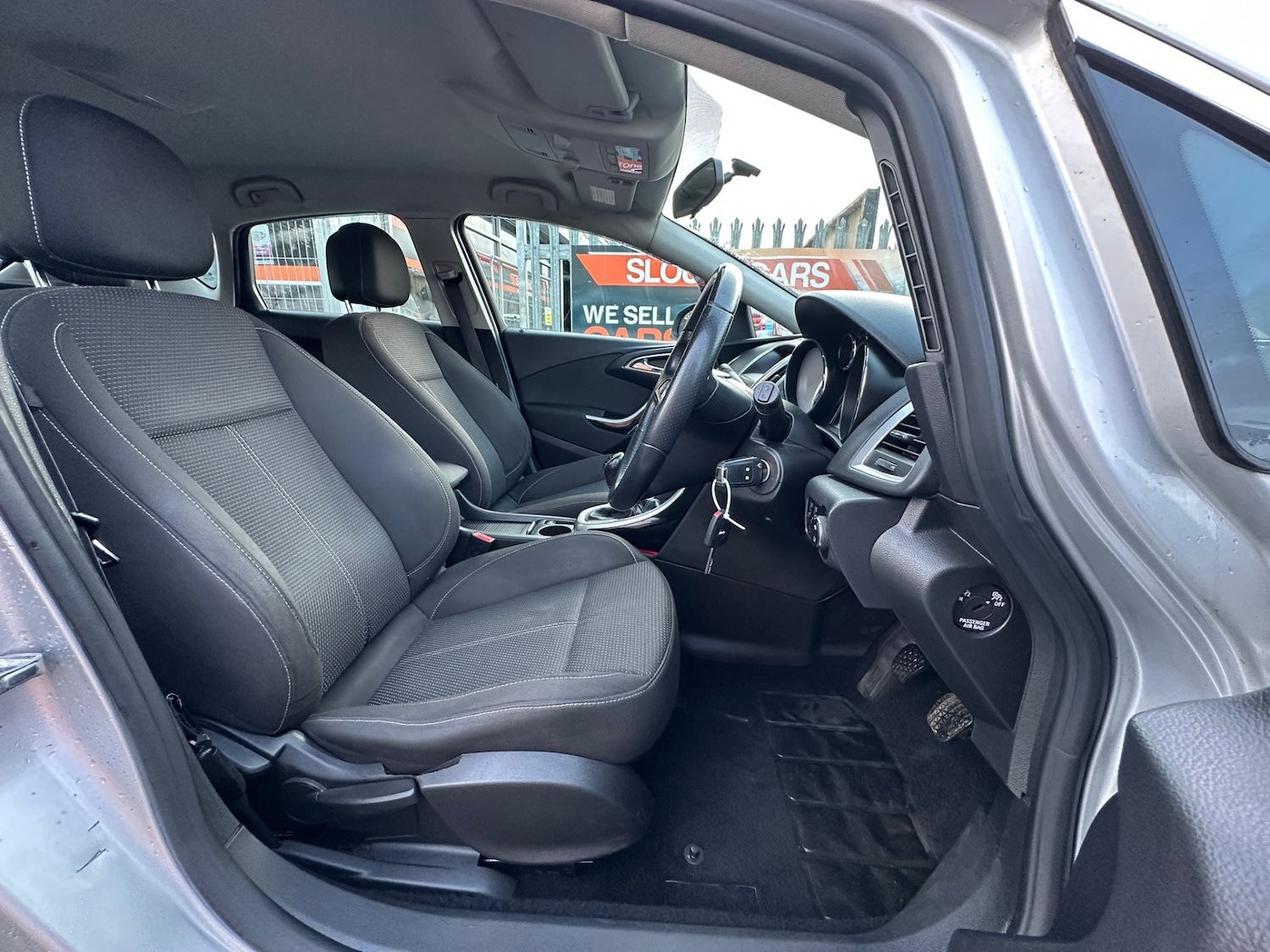 Used Vauxhall Astra 2010 for sale - 77167844: Photo 6