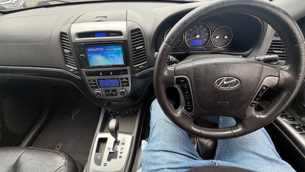 Used Hyundai Santa Fe 2011 for sale - 76230767: Photo 7