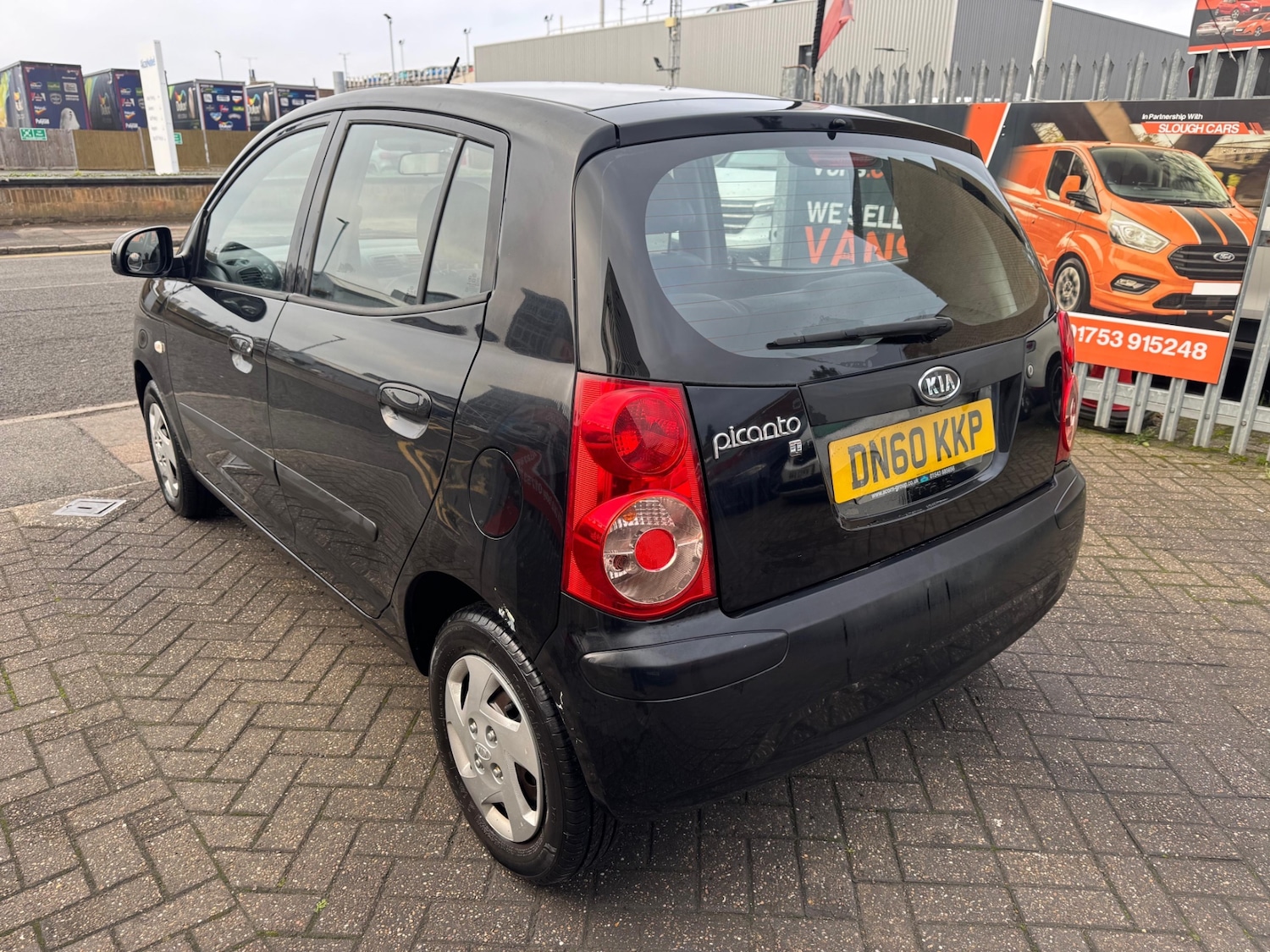 Used Kia Picanto 2010 for sale - 76504648: Photo 3