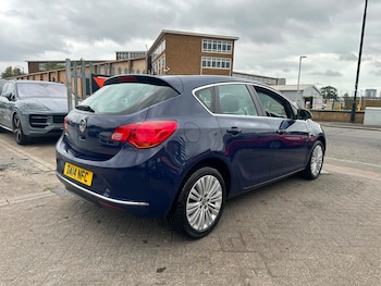 Used Vauxhall Astra 2014 for sale - 79557004: Photo