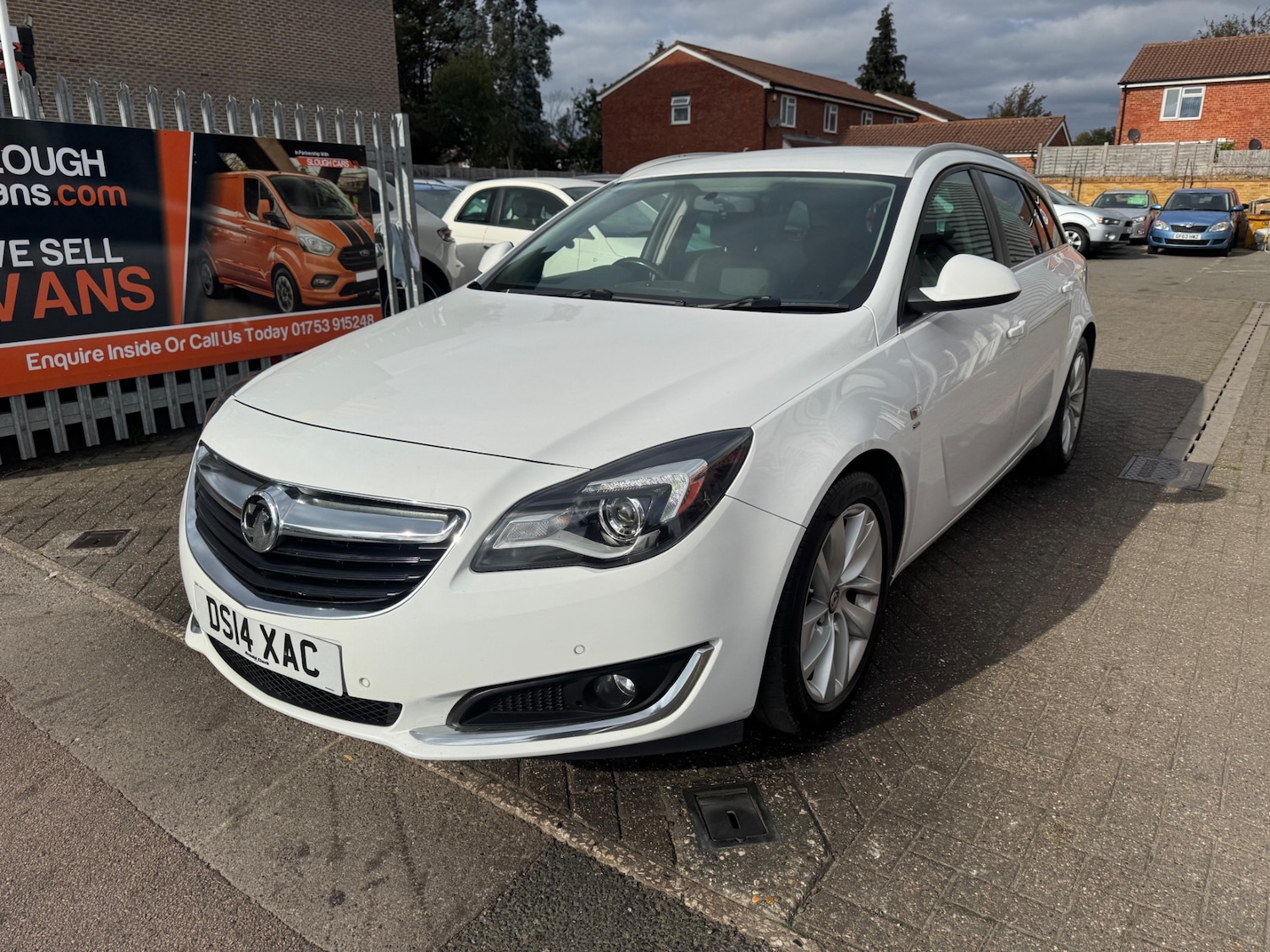 Used Vauxhall Insignia 2014 for sale - 76194685: Photo 2