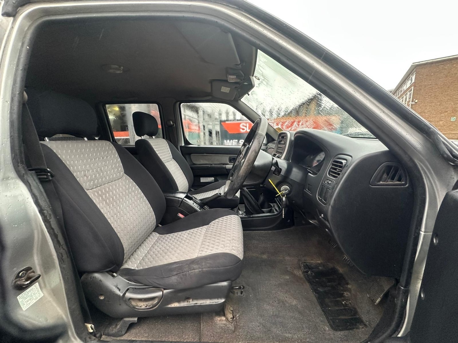 Used Nissan Navara 2004 for sale - 77001017: Photo 5